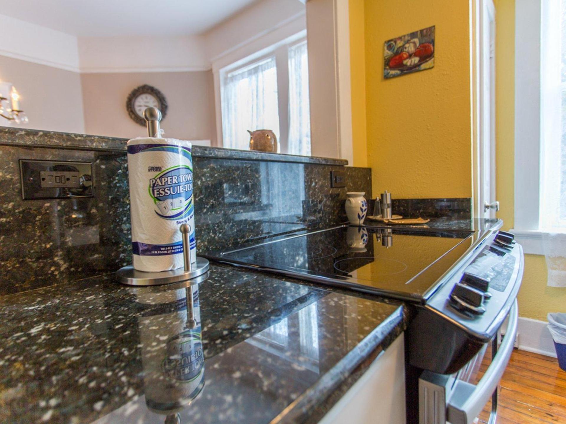 Linda'S On Lincoln Apartment Savannah Luaran gambar